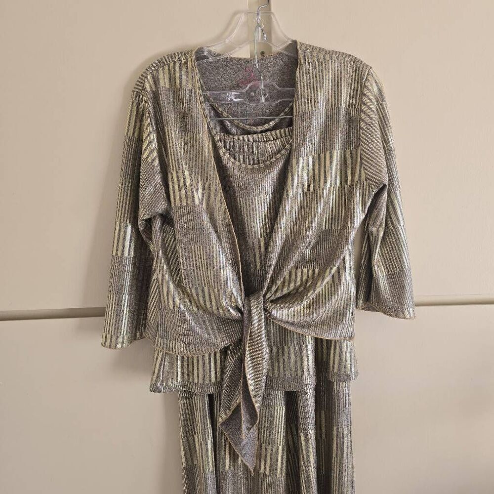 Pinky Rose Designs 3pc Silver Metallic Knit Pantsuit, NWOT, M/L